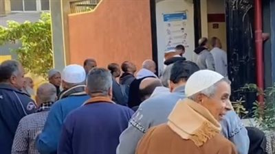 ثاني أيام جولة إعادة انتخابات النواب، إقبال ملحوظ في لجنة عمر بن الخطاب بدكرنس (صور)