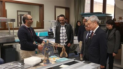 الجامعة الأمريكية بالقاهرة تستقبل وفدا رفيع المستوى من 