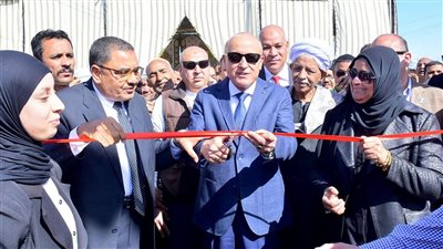  محافظ الأقصر يفتتح 4 محطات صرف صحي بمركز إسنا