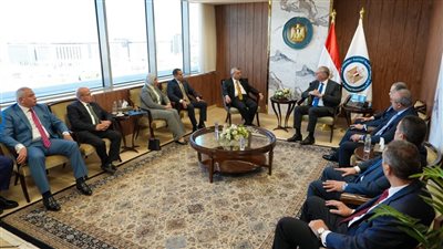 وزير البترول يستقبل هيئة مكتب لجنة الطاقة والبيئة والقوى العاملة بمجلس الشيوخ 