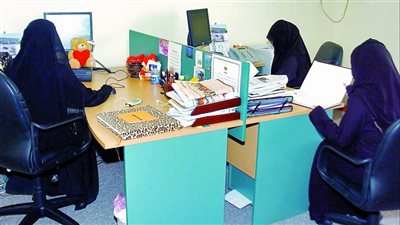 قانون العمل الجديد، تعرف على المزايا التي أضافها للمرأة العاملة المعيلة