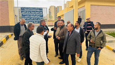 رئيس جهاز حدائق أكتوبر يتفقد عدد مشروعات المرافق والإسكان الأخضر 