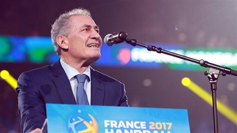 حسن مصطفى، فيتو