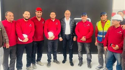 وزير قطاع الأعمال يتفقد مصانع شركة النصر للسيارات