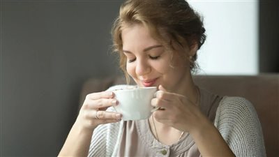 البابونج لراحة الأعصاب والهدوء النفسي، وفوائد خاصة للنساء 