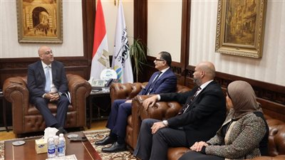 750 مليون جنيه تمويلات بنظام التأجير التمويلي والتخصيم للمشروعات المتوسطة والصغيرة