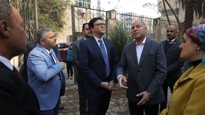 في جولة مفاجئة، أحمد هنو يوجه بخطة عاجلة لتطوير قصر ثقافة عين حلوان