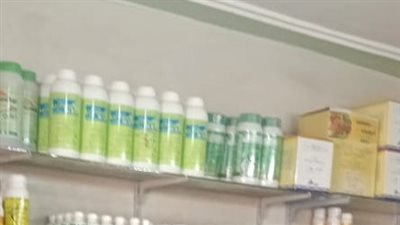 ضبط مخصبات زراعية ومبيدات غير مصرح بها في حملة لزراعة الفيوم