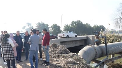 مد خط مياه جديد للقضاء على مشكلات ضعف الضغط بسنورس في الفيوم