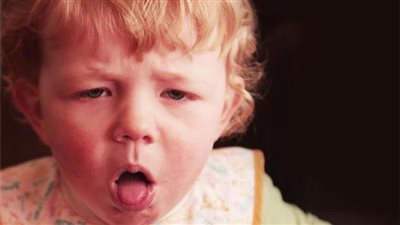 أنواع الكحة عند الأطفال وطرق علاجها 