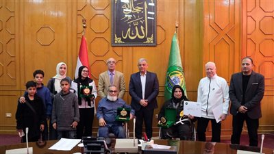 محافظ الإسماعيلية يكرم الحاصلين على بطولات عالمية وعربية