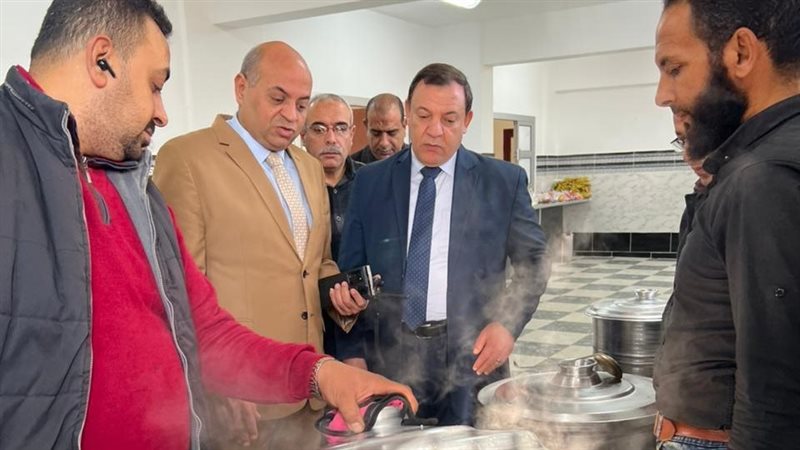 مطعم وجبات سخنة في