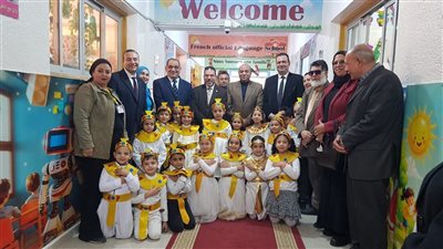 وكيل تعليم الدقهلية يفتتح معرض 