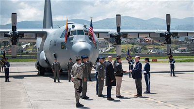 الإكوادور تسمح لقوات أمريكية بالتواجد في قاعدة جوية لتنفيذ عمليات مكافحة المخدرات 