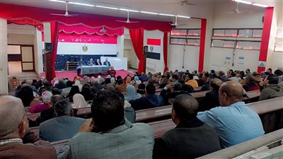 استعدادا لـ امتحانات الترم، وكيل التعليم بالفيوم يلتقي رؤساء كنترولات المدارس الابتدائية