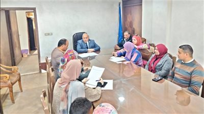 لجنة تسكين الوحدات الأولى بالرعاية تعقد اجتماعا برئاسة السكرتير العام المساعد بدمياط 