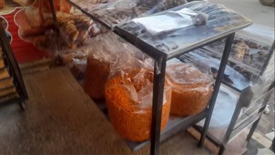 تموين القليوبية يضبط طن دقيق بدون فواتير و500 عبوة سجائر مجهولة المصدر