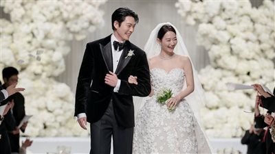 اللقطات الأولي من زفاف شين مين آه وكيم وو بين