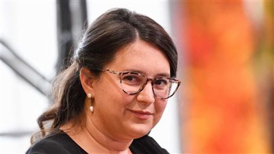 قبل ساعات من البث،