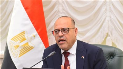 وزير العمل يصدر قرارًا وزاريًا بشأن مواعيد وضوابط الوفاء بحقوق العمال عند حل أو تصفية أو إغلاق المنشآت