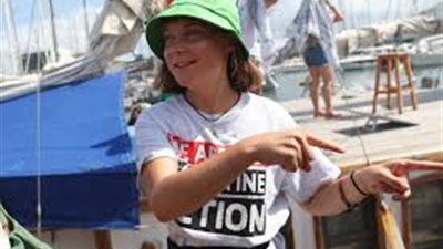 الشرطة البريطانية تلقي القبض على الناشطة السويدية جريتا تونبري في مظاهرة داعمة للفلسطينيين