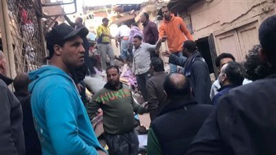 قرار بإخلاء المنازل المجاورة لعقار إمبابة المنهار 