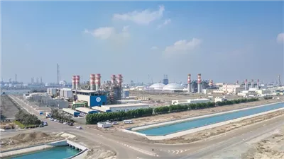 ممر لوجستي جديد يربط ميناء صحار العماني بالسخنة لنقل الخامات والبضائع