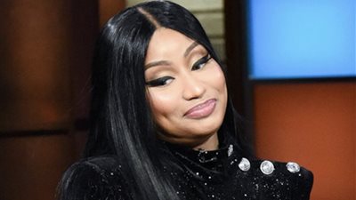 نيكي ميناج تُدلي بتصريحات معادية للمتحولين جنسيًا (فيديو)