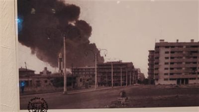 أبطال المقاومة الشعبية يُسلمون نقابة الصحفيين وثائق عن العدوان الثلاثي