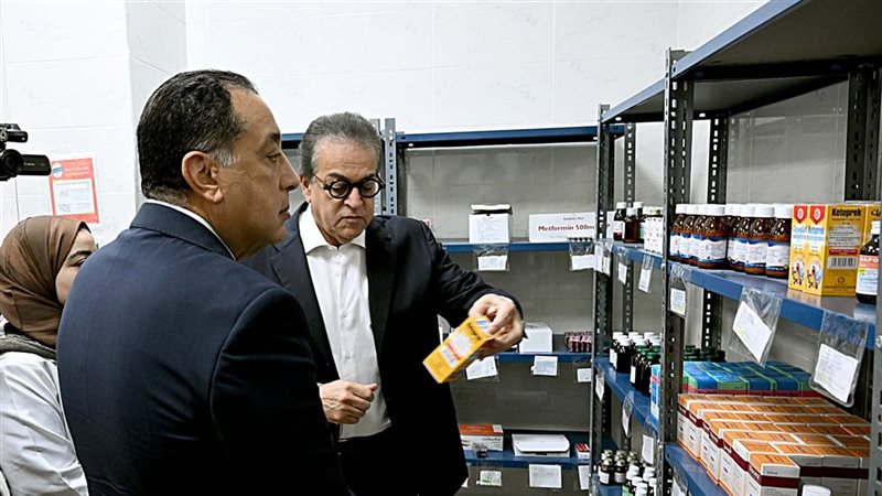 رئيس الوزراء يتفقد