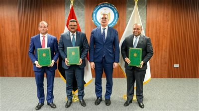 وزير البترول يشهد توقيع تعديل اتفاقية البحث واستغلال الذهب بمنطقة أبو مروات