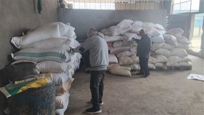 تموين الفيوم يحبط محاولة تهريب أسمدة زراعية للسوق السوداء