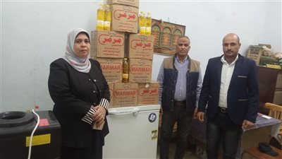 ضبط 102 زجاجة زيت طعام مجهولة المصدر لدى بائع جائل بالوادي الجديد