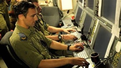 الشاباك يعتقل إسرائيليا صور محيط منزل رئيس الحكومة السابق نفتالي بينت