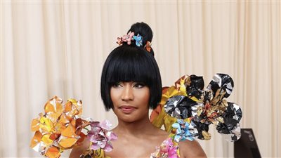 حملة إقصاء لـ نيكي ميناج من هوليوود بسبب ترامب