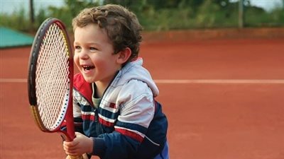 التنس، رياضة الكبار والصغار التي تكشف أي خلل في الجسم سريعا 