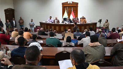 مزايدة علنية بالعاشر من رمضان لبيع الأشجار الخشبية