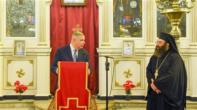 محافظ الإسكندرية يشارك الإخوة الأقباط احتفالات عيد الميلاد المجيد