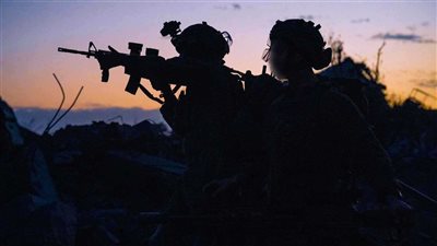 إصابة جندي إسرائيلي في إطلاق نار داخل قاعدة عسكرية 