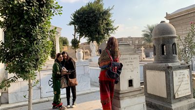 غرباء اختاروا مصر وطنا، حكايات يونانيين دفنوا في قلب القاهرة (صور) 