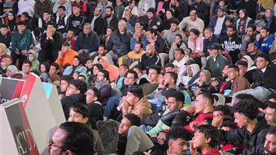 فرحة كبيرة للجماهير المصرية بعد الفوز على جنوب إفريقيا والتأهل للدور الـ 16 (فيديو) 