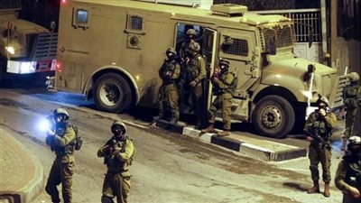 قوات الاحتلال تقتحم مدينة رام الله (فيديو)