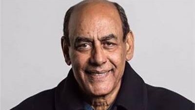 أشرف زكي يكشف حقيقة وفاة أحمد بدير