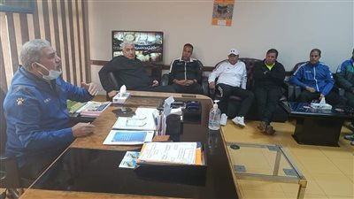 تفاصيل اجتماع محمد رضوان بالأجهزة الفنية لقطاع الناشئين بالمقاولون