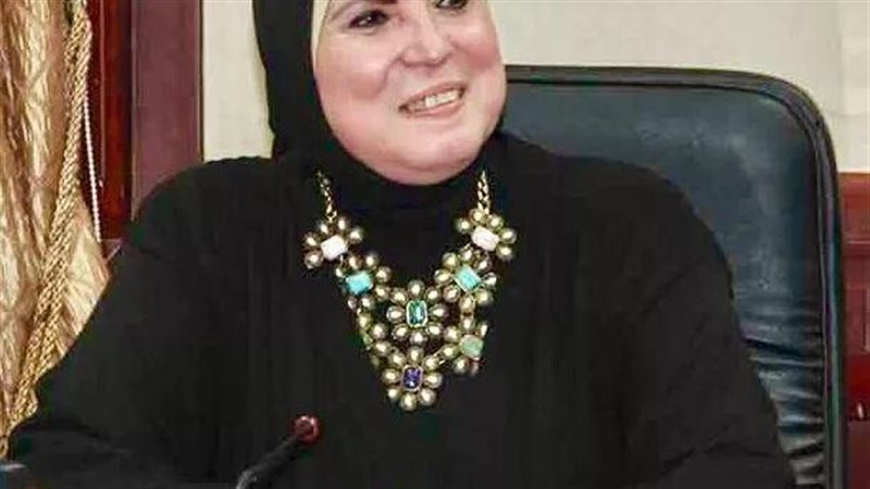 نيفين جامع 