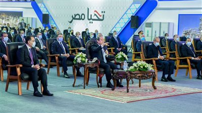  السيسي: الدولة دخلت لتحويل القبح للشكل اللى يستحقه كل مصري