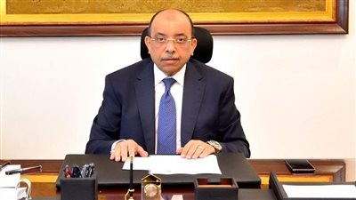 في ليلة رأس السنة.. مواعيد غلق المحال والكافيهات والمطاعم