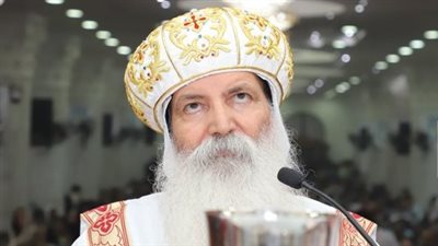 أسقف طما يرسم شمامسة جددا للخدمة في الإيبارشية 