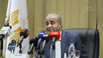 وزير التموين: رفع أسعار السكر على البطاقات 2 جنيه.. استكمال بيانات البطاقات التموينية اجباريا اول يناير.. وشطب الممتنعين عن تنفيذ القرار