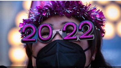 بعد تحذيرات الصحة العالمية.. فاوتشي يقدم وصفته لتفادي خطر كورونا باحتفالات رأس السنة